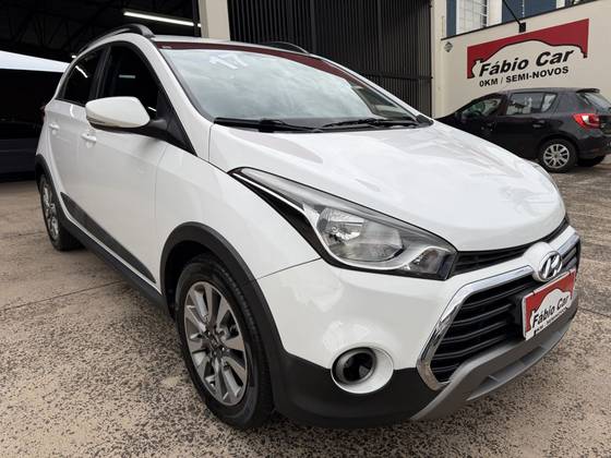 HYUNDAI HB20X 1.6 16V STYLE FLEX 4P AUTOMÁTICO